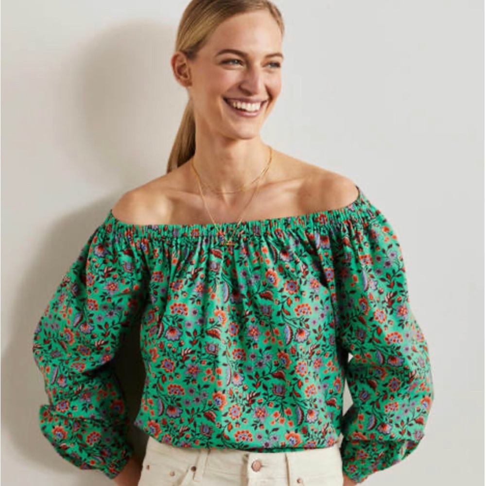 Boden Melanie Off The Shoulder Top in Green Spring Floral